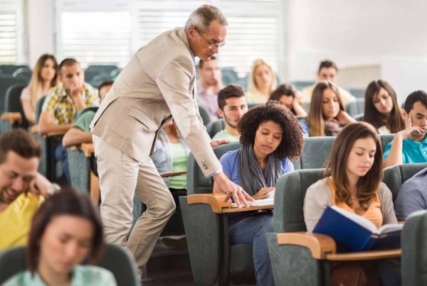 Smart Investing: A College Student's Guide to the Stock Market